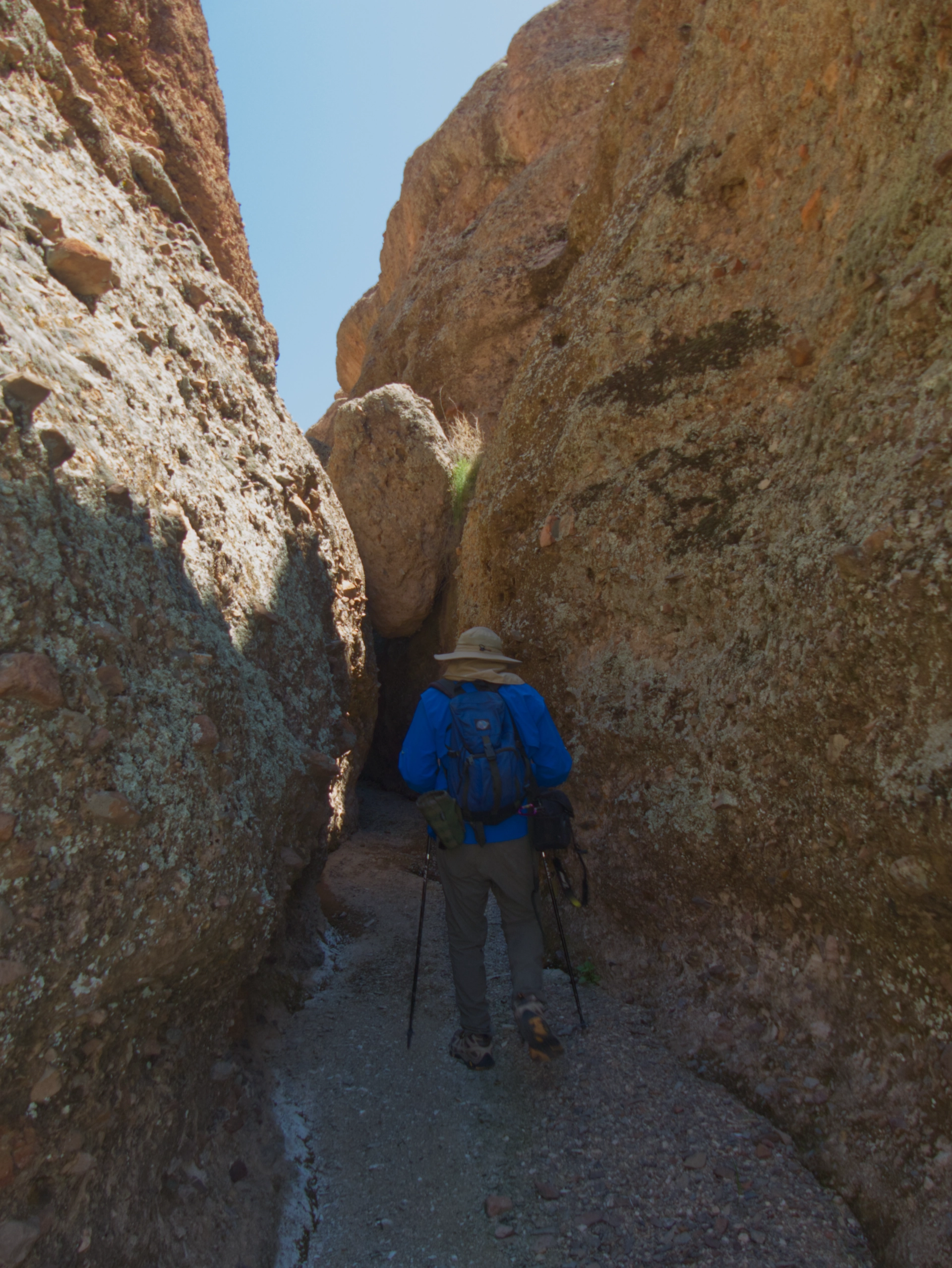 Ken in the slot, with a large chokestone overhead