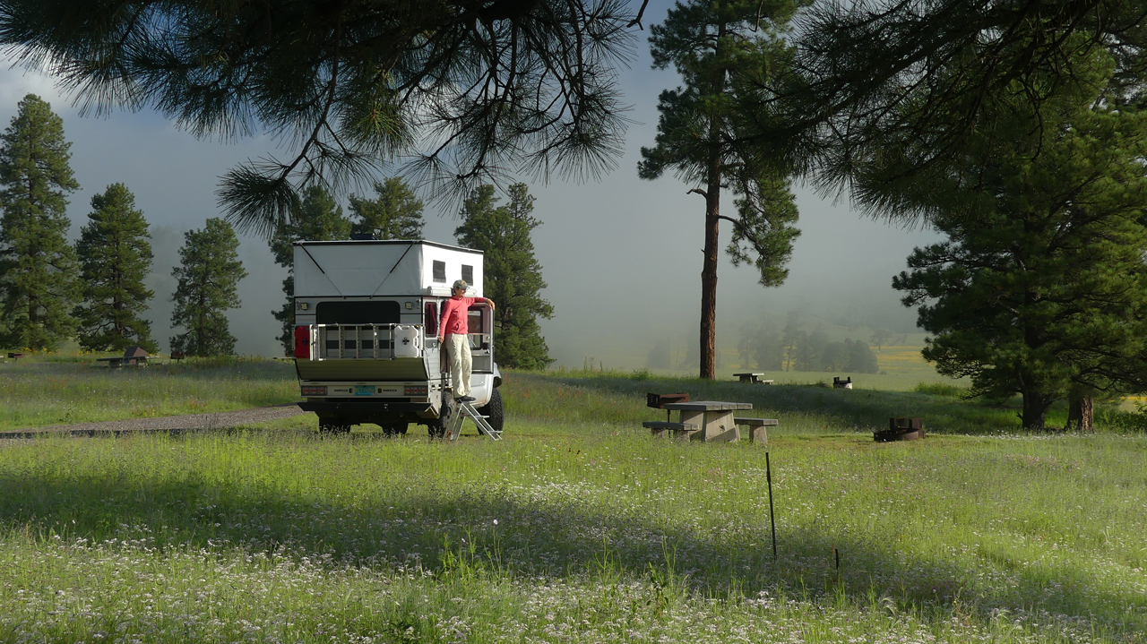 4WH camper in the fog