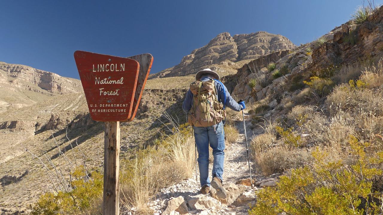 Dog Canyon trailhead