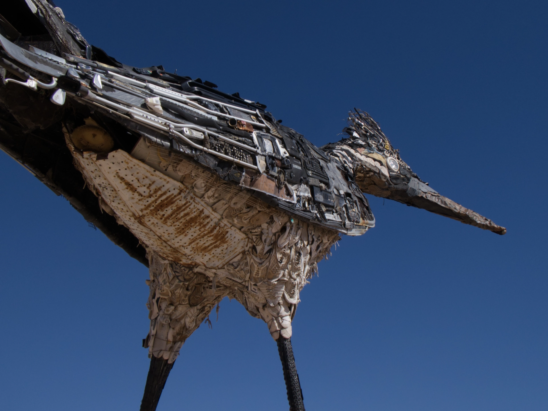 roadrunner sculpture in Las Cruces