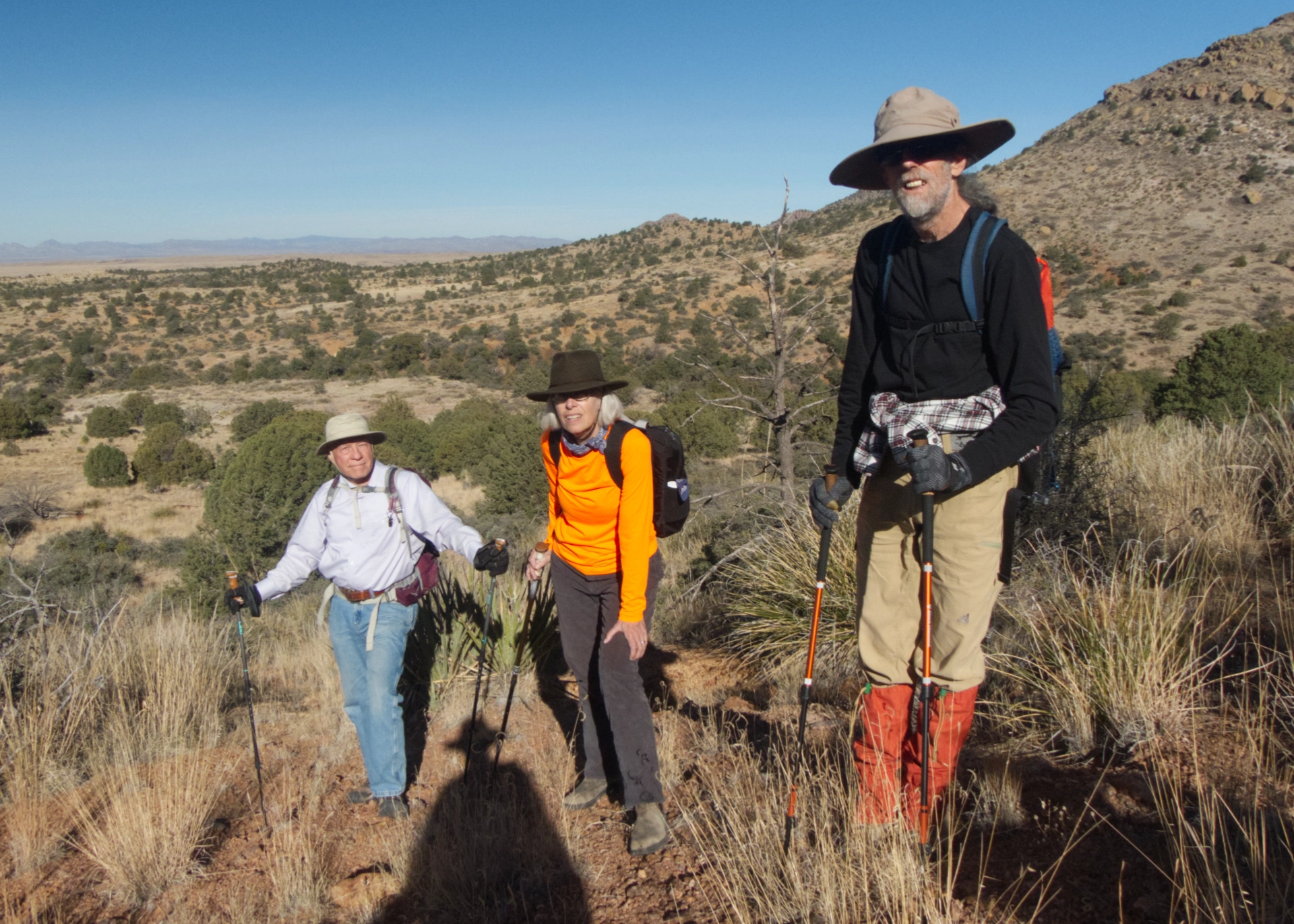 hikers on their way to Knight Peak