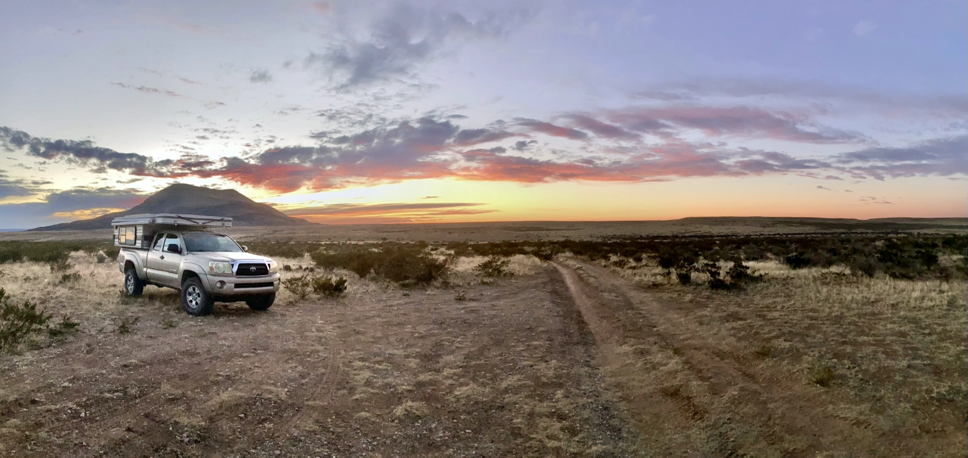 sunset near Flat Top Mountain in the Cornudas
