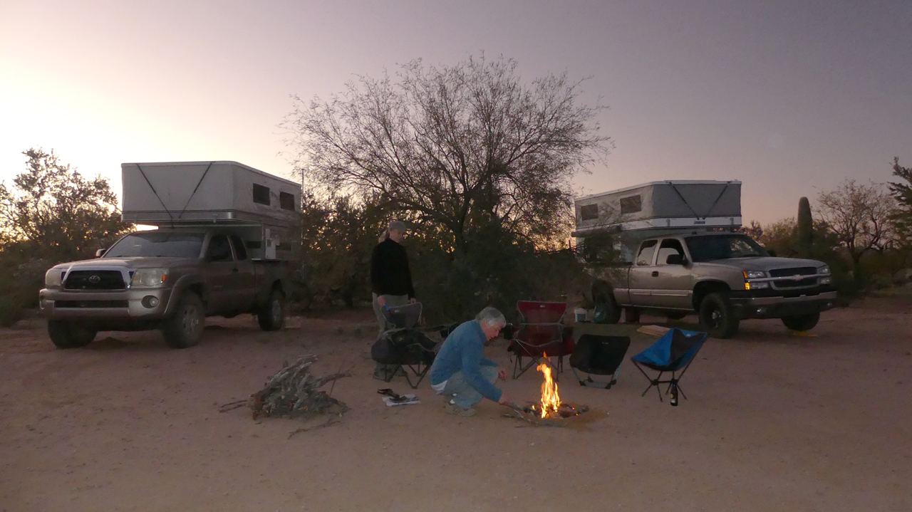 desert campfire
<p class=